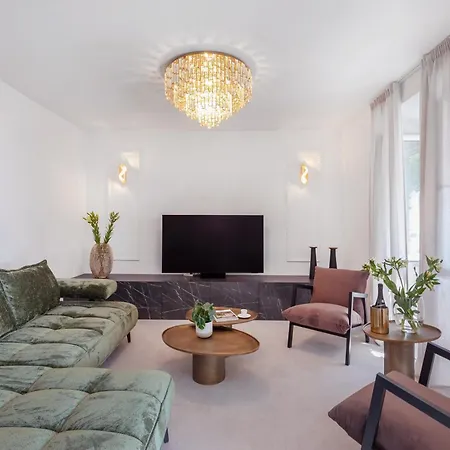 Unique Mediterranean 4 Star With Zone Διαμέρισμα *