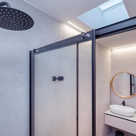 Apartmán Unique Mediterranean 4 Star With Zone