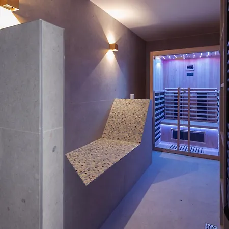 Апартаменты Unique Mediterranean 4 Star With Zone