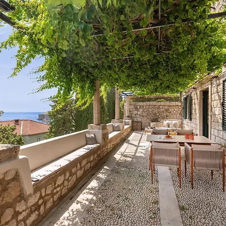 Апартаменты Unique Mediterranean 4 Star With Zone