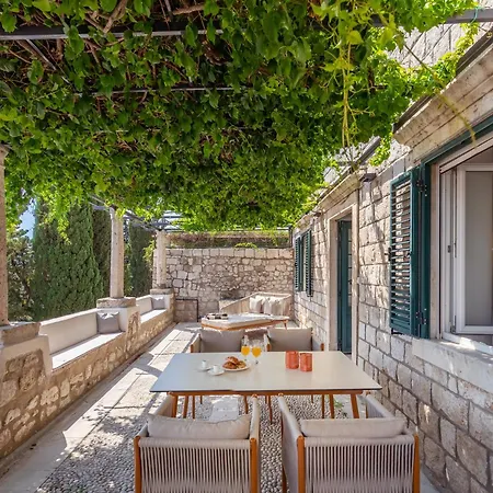 Unique Mediterranean 4 Star With Zone Дубровник