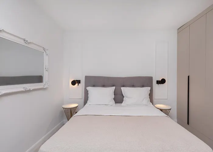 Unique Mediterranean 4 Star With Zone Apartament *