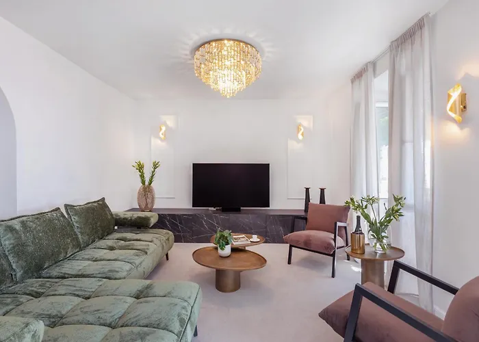 Unique Mediterranean 4 Star With Zone Apartament *