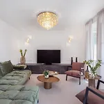 Unique Mediterranean 4 Star With Zone Apartment *