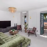 Unique Mediterranean 4 Star With Zone Apartment *