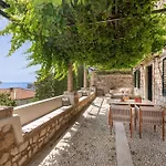 Apartment Unique Mediterranean 4 Star With Zone